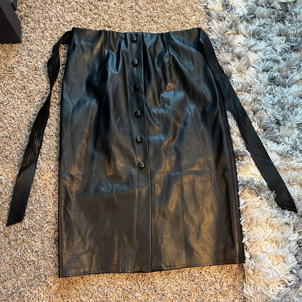 Black skirt